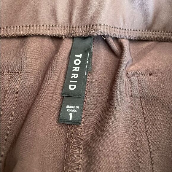 Torrid Full Length Signature Waist Faux Leather Slim Boot Legging Womens 1X - Picture 8 of 12